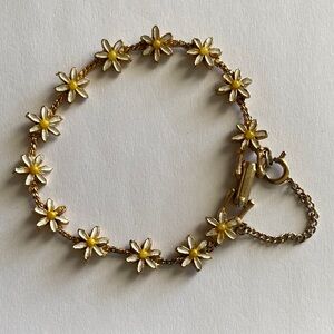Vintage Delicate Gold Bracelet Daisy Chain Safety Clasp